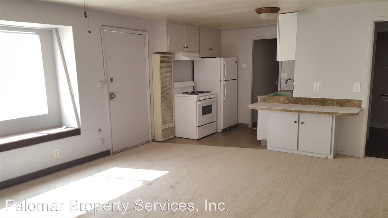 Foto principal - 339 S Escondido Blvd