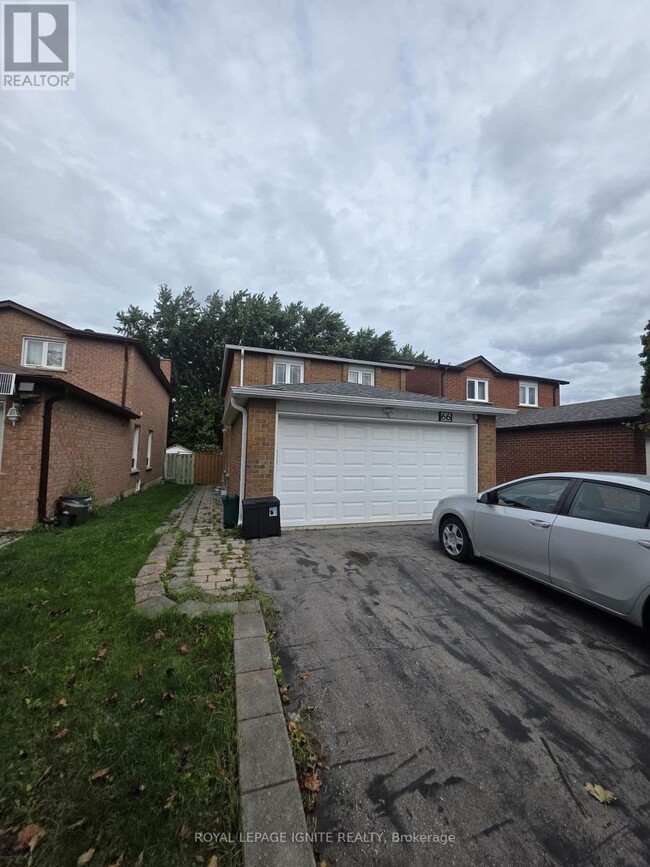 Building Photo - 66 Ashmore Crescent