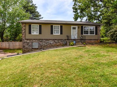 Primary Photo - 410 Smoky Mountain Dr