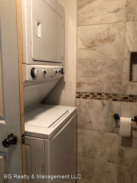Building Photo - 2 br, 1 bath House - 1008-A Guidry Dr