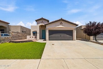 Building Photo - 2120 Honour Point Pl