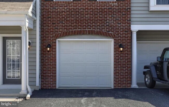 Foto del edificio - 670 Whitetail Dr