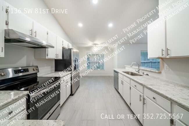 Building Photo - 7136 SW 81st Dr