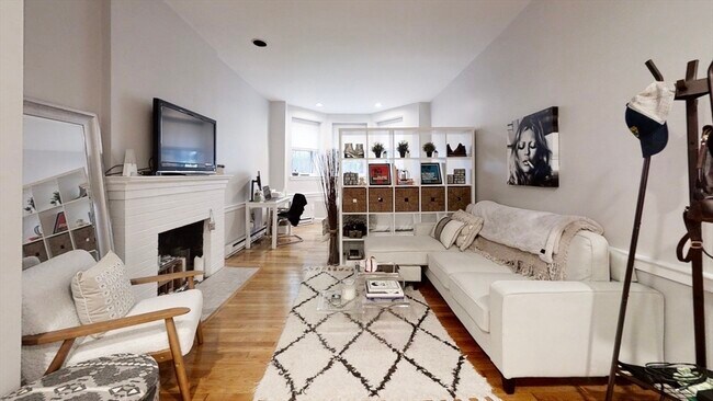 Foto del edificio - 125 Beacon St