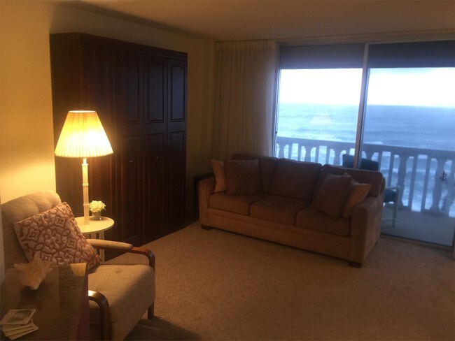 Building Photo - 1575 Ocean Shore Blvd