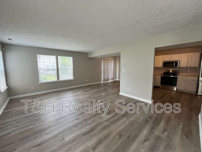 Building Photo - 3692 Dayflower Way