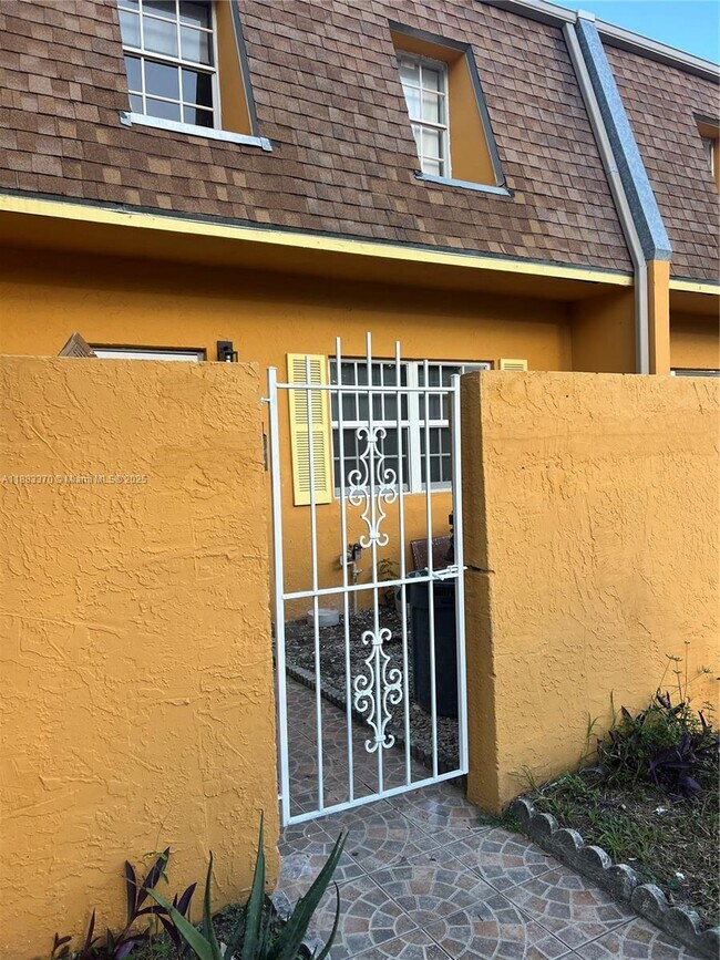 Building Photo - 2652 NW 60th Way