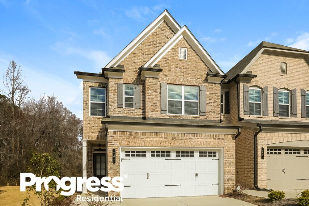731 Grove Trail, Loganville, GA 30052 Townhome Rentals in Loganville GA