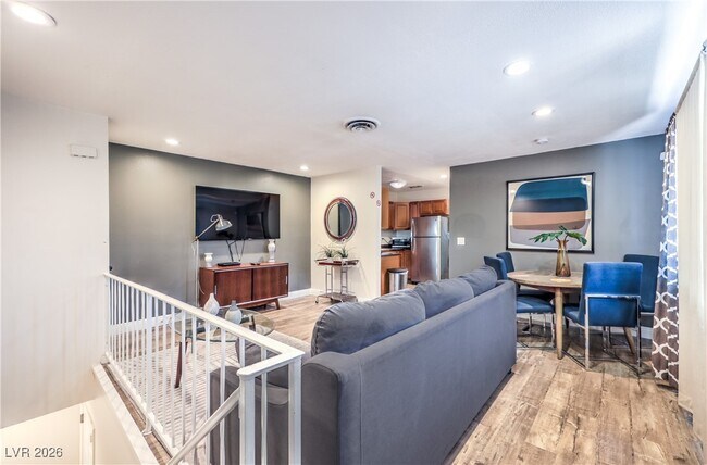 Foto del edificio - 1553 Dorothy Ave