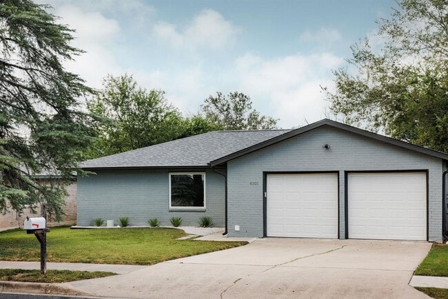 Building Photo - 6101 London Dr