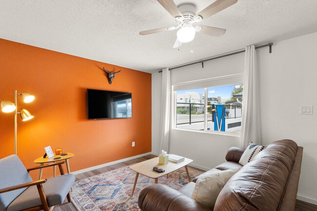 Photo - 1232 W 4th St Apartment