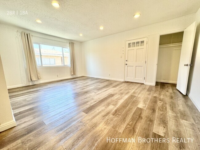 Foto del edificio - 1320 S Ridgeley Dr