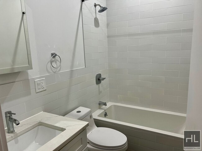 Foto del edificio - BEDFORD AVENUE