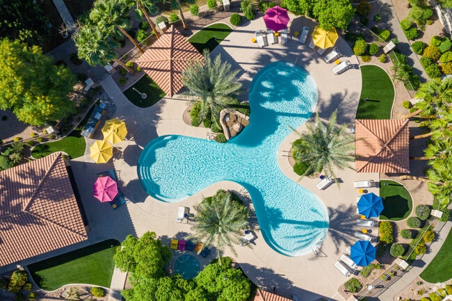 Piscina - San Portella