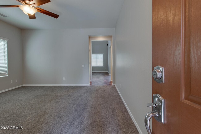 Foto del edificio - 15932 N 22nd Ln