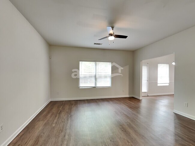 Foto del edificio - 4032 Haworth Pkwy