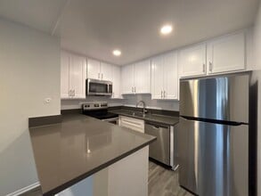 Interior Photo - 2039 North Las Palmas Ave