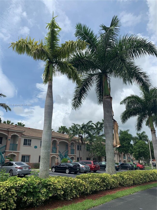 Foto del edificio - 1300 SE 29th St