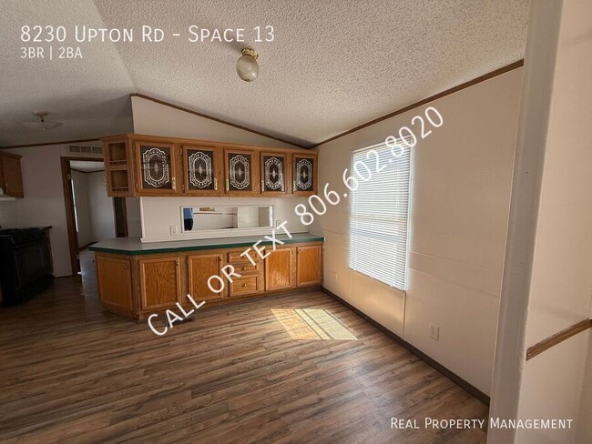 Foto del edificio - 8230 Upton Rd