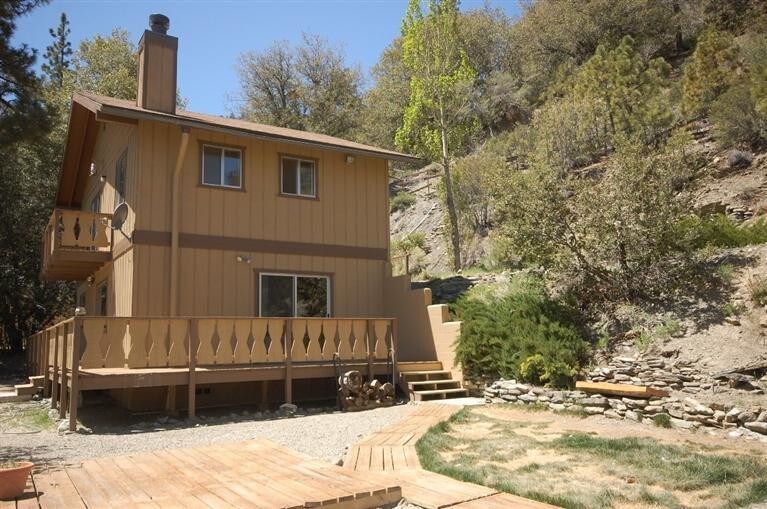 Primary Photo - 5590 Acorn Dr