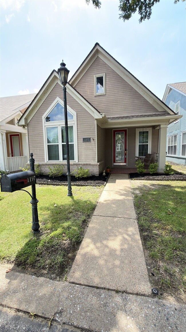 Building Photo - 1197 Misty Isle Dr