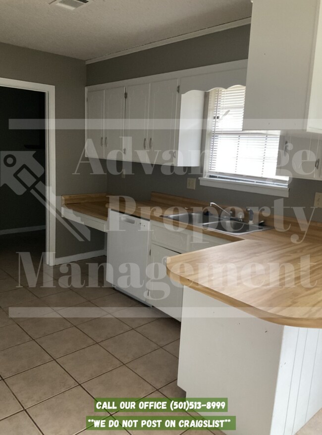 Building Photo - 9 Meadow Creek