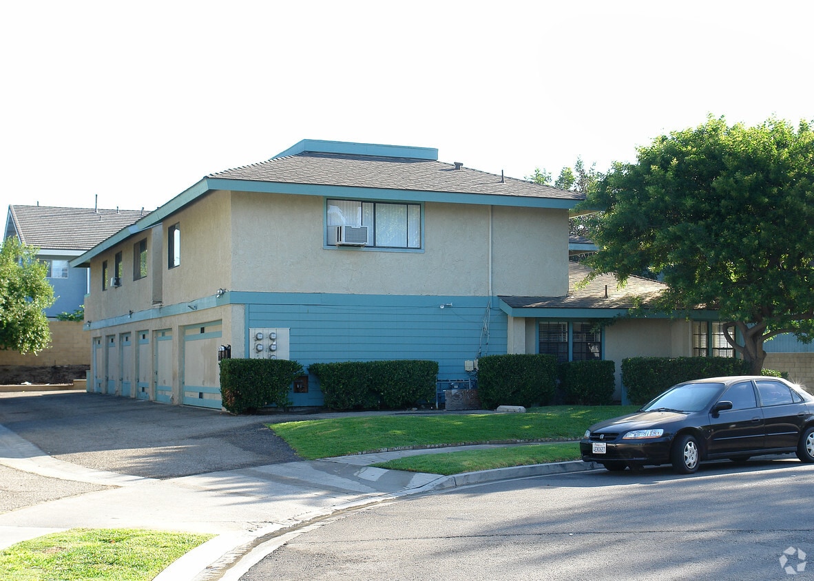 Foto del edificio - 23451 Packer Pl