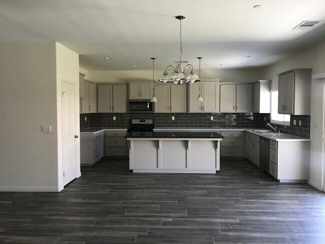 Building Photo - 11904 Ludwig Lane