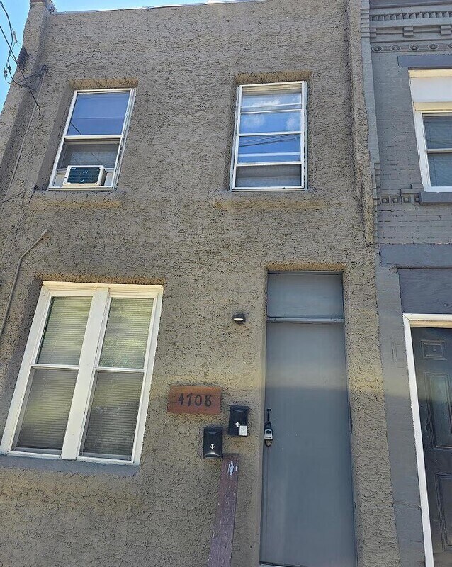 Building Photo - 4708 Merion Ave
