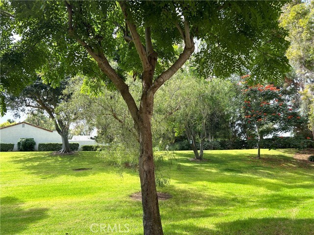 Foto del edificio - 5500 Paseo Del Lago W