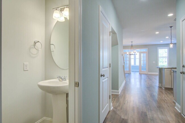 Foto del edificio - 2319 Watchtower Ln
