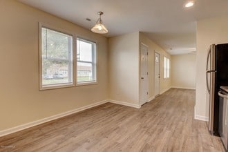 Building Photo - 2246 Onslow Dr
