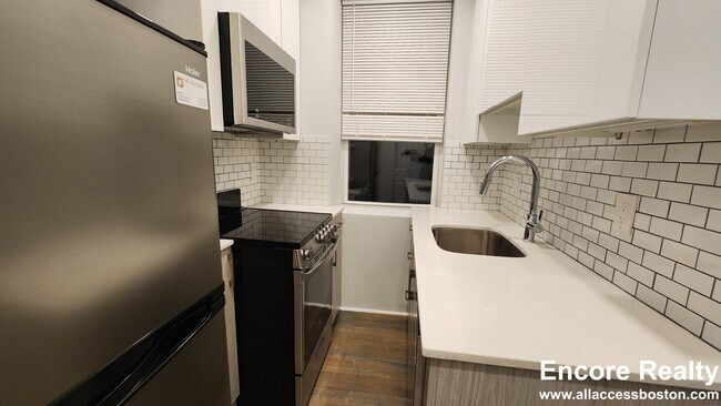 Building Photo - 110 Park St