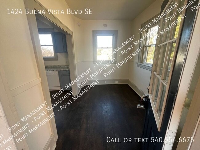 Foto del edificio - 1424 Buena Vista Blvd SE