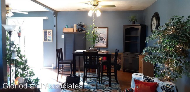 Building Photo - 3 br, 1 bath House - 3335 Calaveras Way