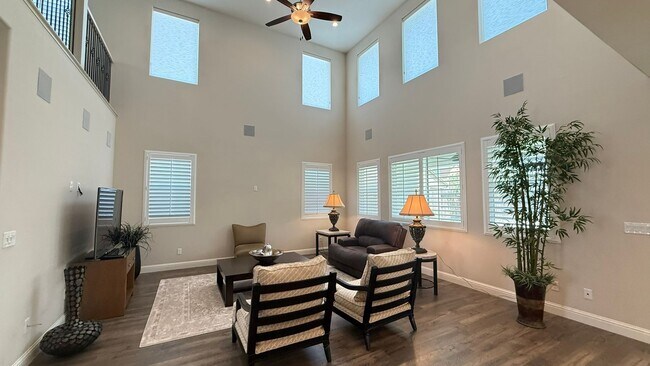 Building Photo - Beautiful Home for rent in Shannon Ranch in Visalia!