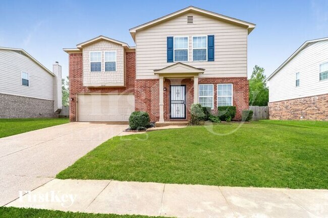 Building Photo - 10045 Branley Oak Dr