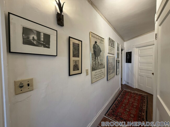 Building Photo - 143 Winchester St