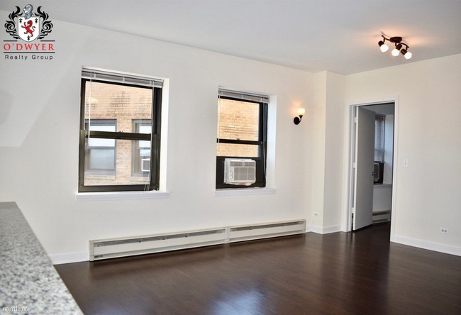Building Photo - 1 br, 1 bath  - 1400 N Lake Shore Dr Apt 22C