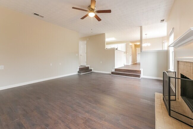 Foto del edificio - 985 Field View Dr