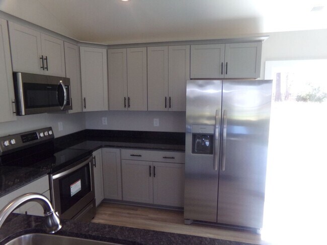 Foto del edificio - NEW! 3 bedroom home