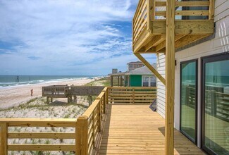 Building Photo - 448 Ocean Dr