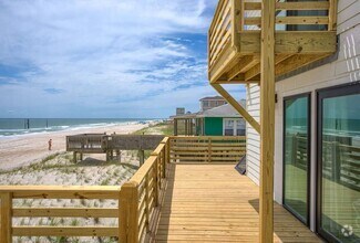 Building Photo - 448 Ocean Dr