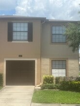Building Photo - 2627 Edgewater Falls Dr