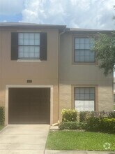 Building Photo - 2627 Edgewater Falls Dr