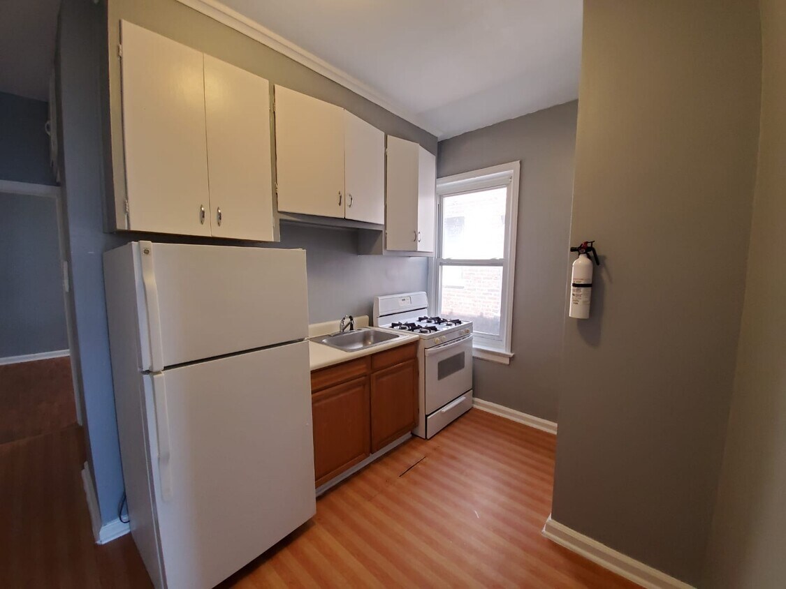 Foto principal - 684 Summer Ave