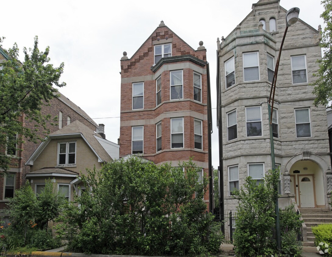 Primary Photo - 1832 N Wood St