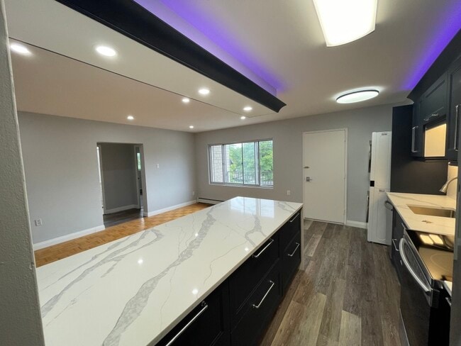 Building Photo - 716 Sevilla Park Pl