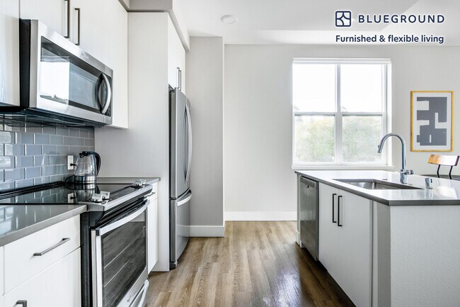 Building Photo - 331 El Camino Real