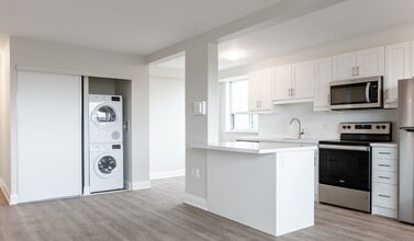 Building Photo - 1640 Lawrence